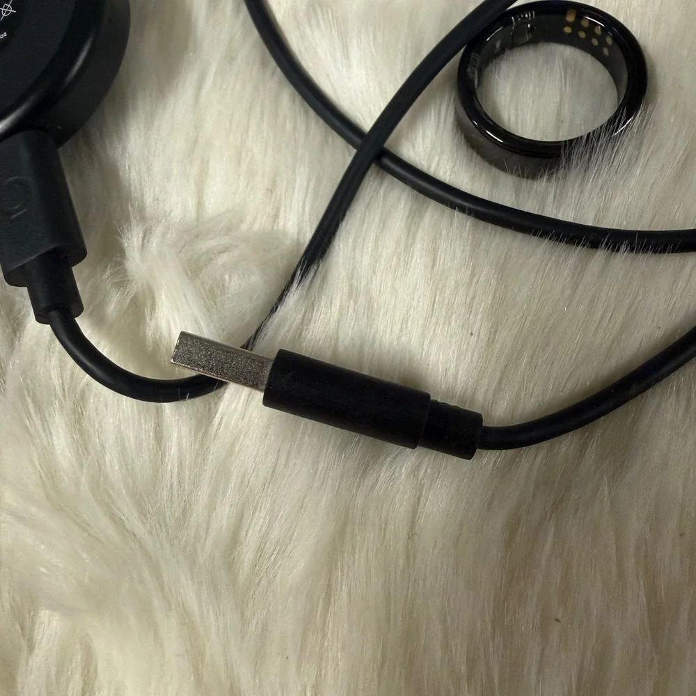 Oura Gen3 Charger Mens Size 13 Black Smart Ring with Charging Dock